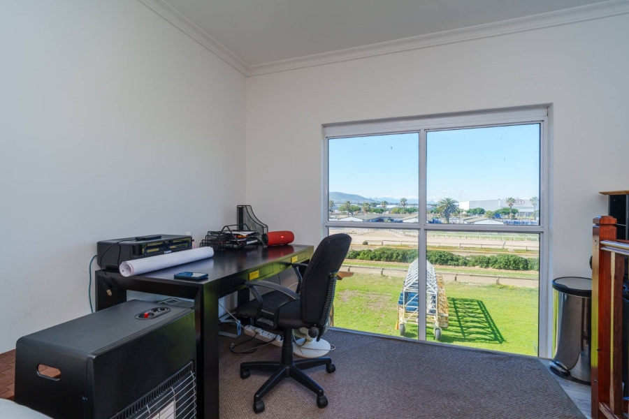 3 Bedroom Property for Sale in Royal Ascot Western Cape